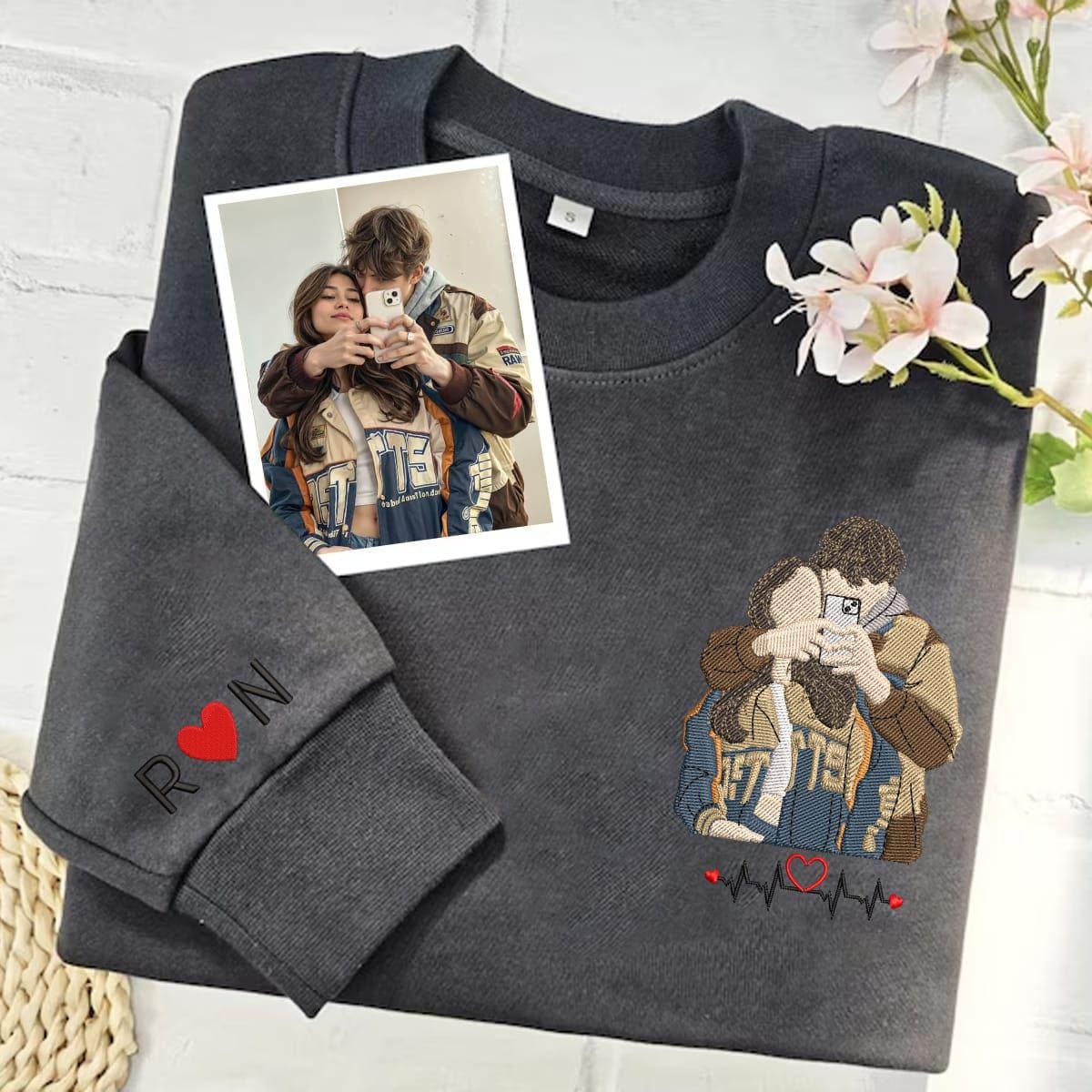 Embroidered Couple Portrait Sweatshirt, Personalized Photo T-Shirt with Initials and Heart Symbol, Embroidered Sweater Gift for Partner