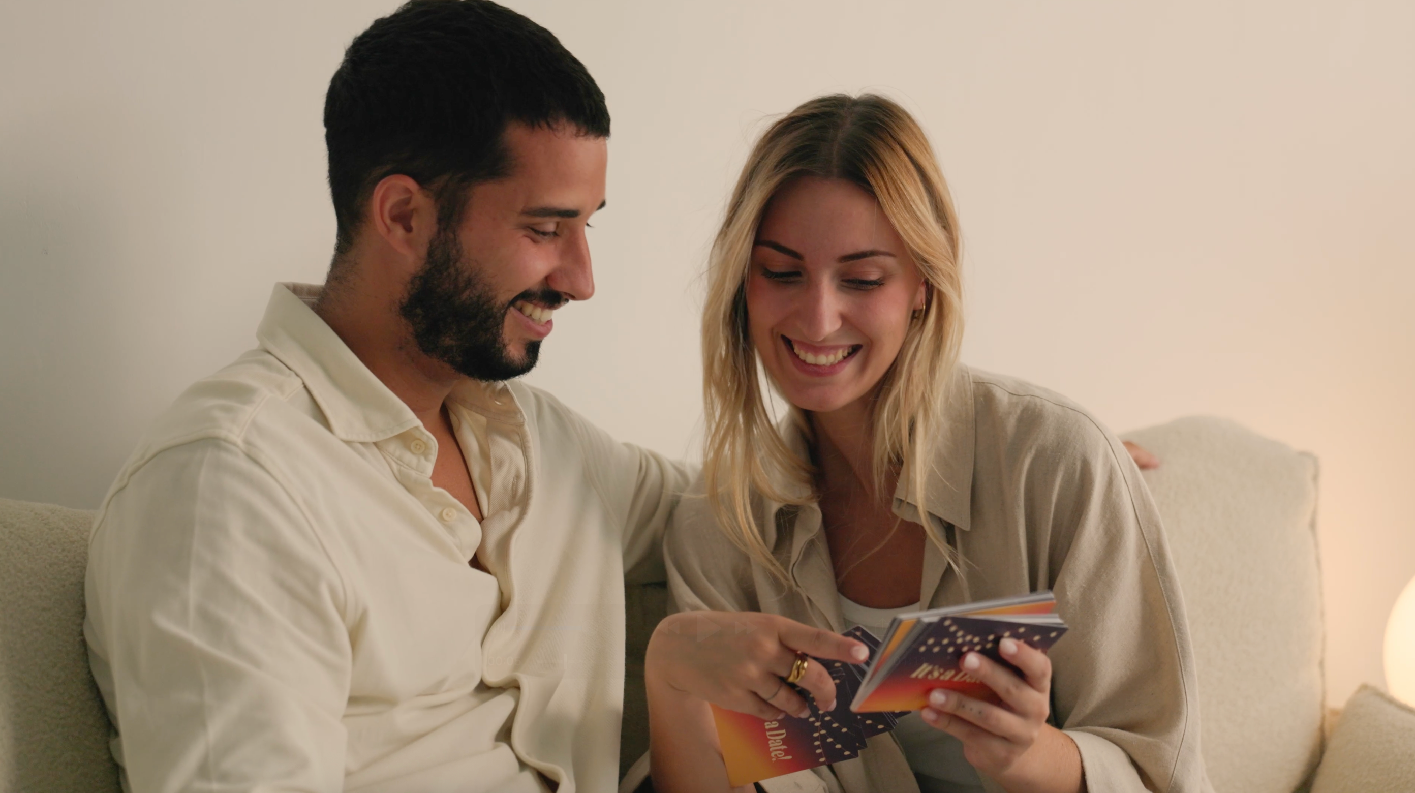 It's A Date Scratch Off Date Ideas - First Date - Couples - Couples Gifts - Valentines Day